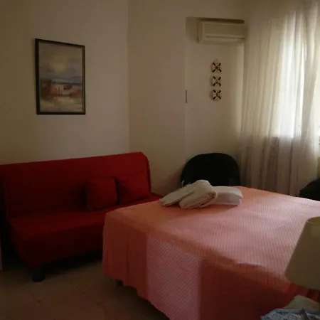 Holiday home 10 Via Gian Battista Vico *